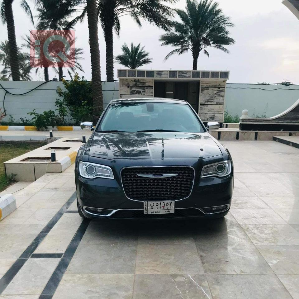 كرايسلر 300
